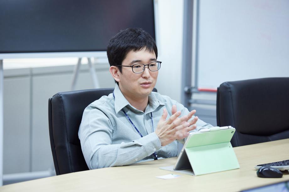 Slimmer and Safer: Pushing the Boundaries of Battery Technology 이미지